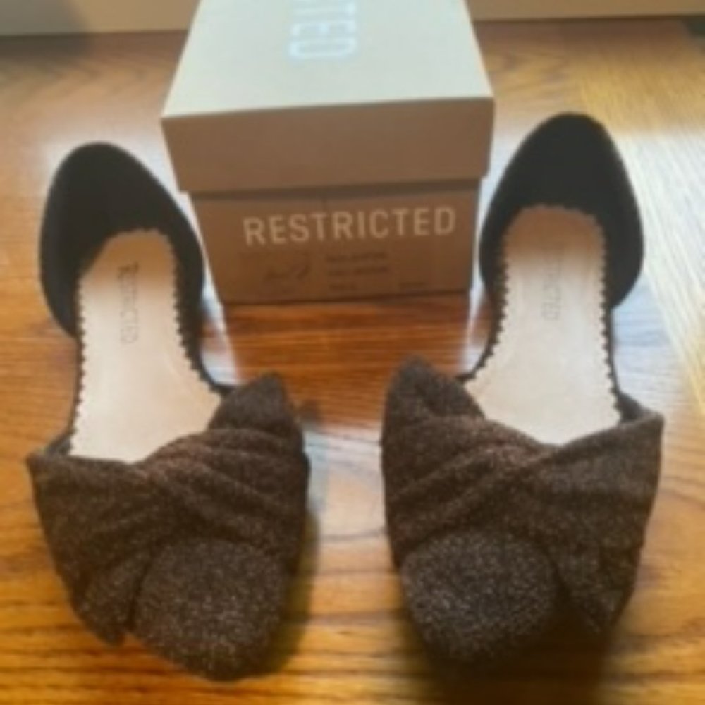 Restricted - Justine Flats